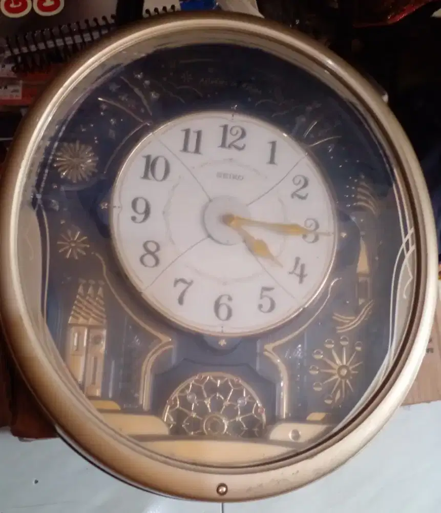 Jam dinding seiko melodi kondisi mati dudukan batrenya sdh karat