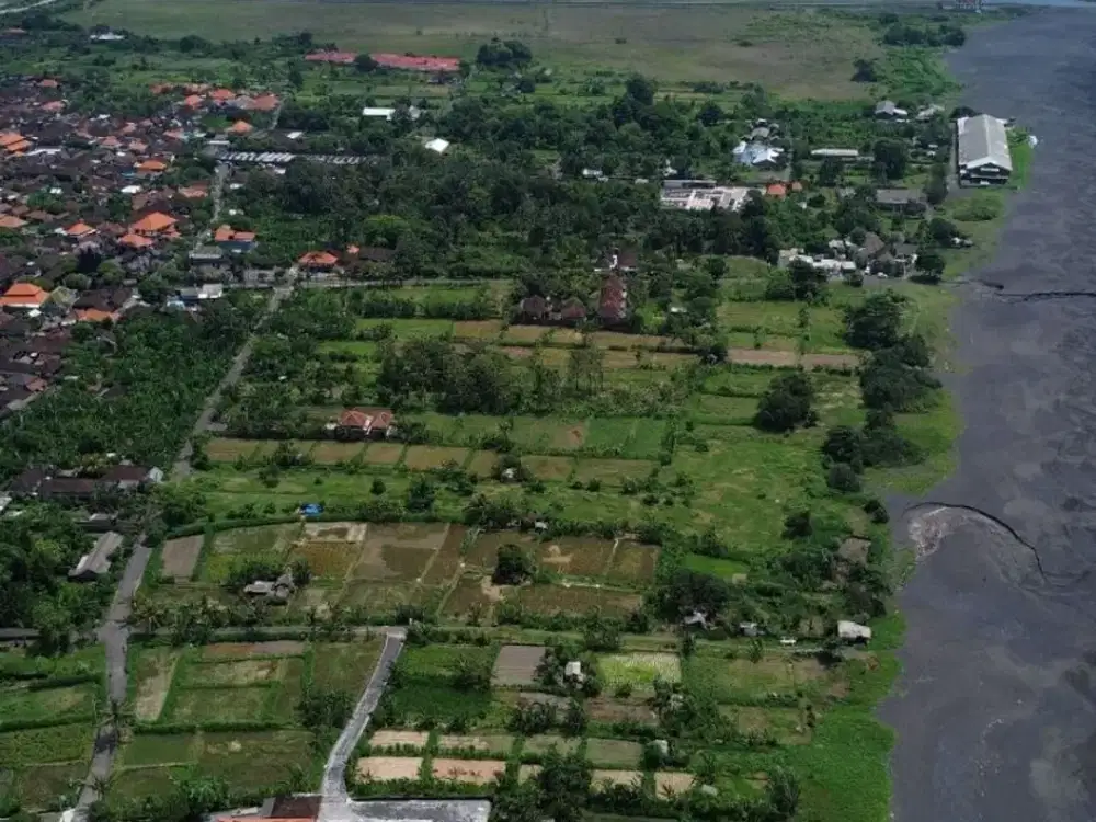 Tanah Tepi Pantai Dijual di Pantai Jumpai – Oceanfront 3.980 m² Hak Milik Klungkung  Bali