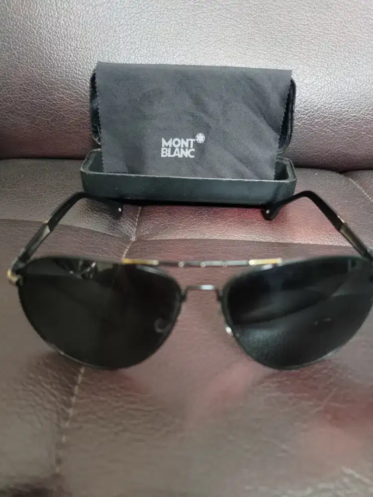 [Sale] Obral Kacamata Mont blanc original Sunny proof.
