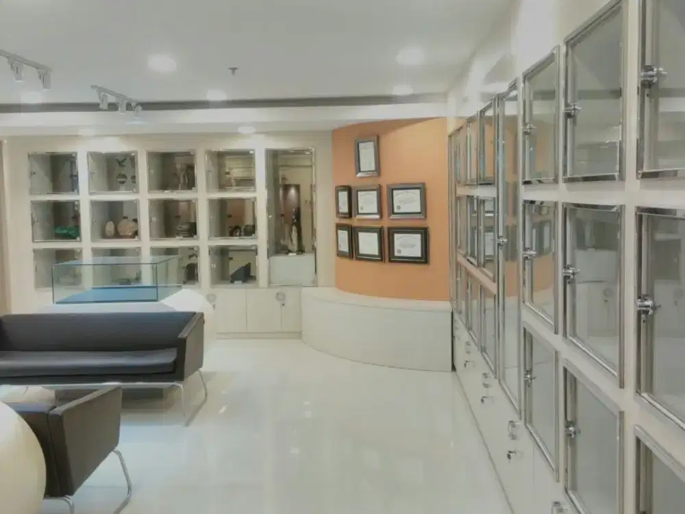 Kantor interior rapih epicentrum walk kuningan rasuna said ada mezzanine