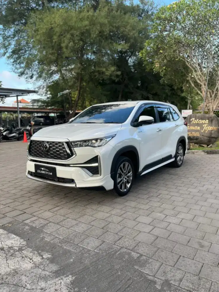 KM 24.000 an Innova Zenix Q HV Hybrid CVT TSS Modelista 2023 AT Putih