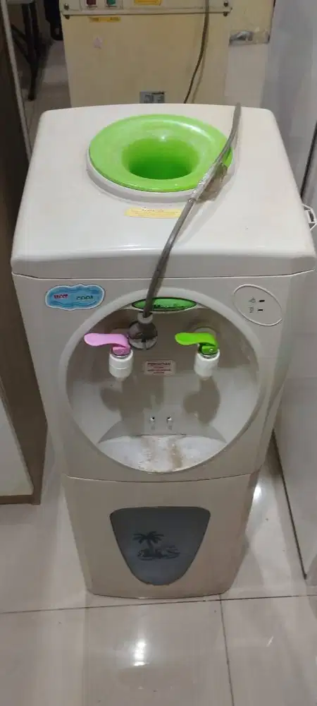 DIJUAL CEPAT! Dispenser Miyako WD-389 HC