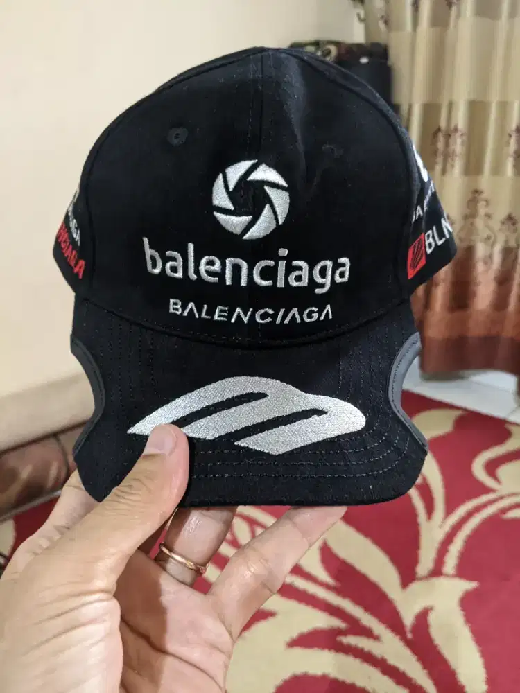 Topi Casual Balenciaga Terbaru