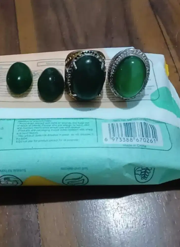 Batu bacan ijo dan batu garut ijo