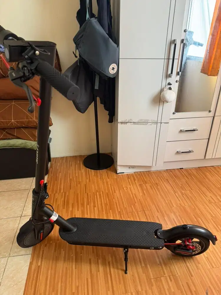 Skuter Listrik Exotic