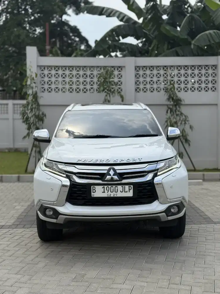 Pajero Dakar AT 2019 Putih