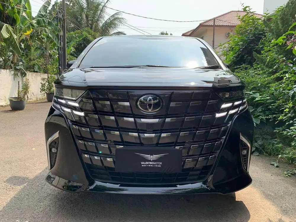 TOYOTA ALPHARD 2.5 HEV 2024 – BLACK ON BLACK
