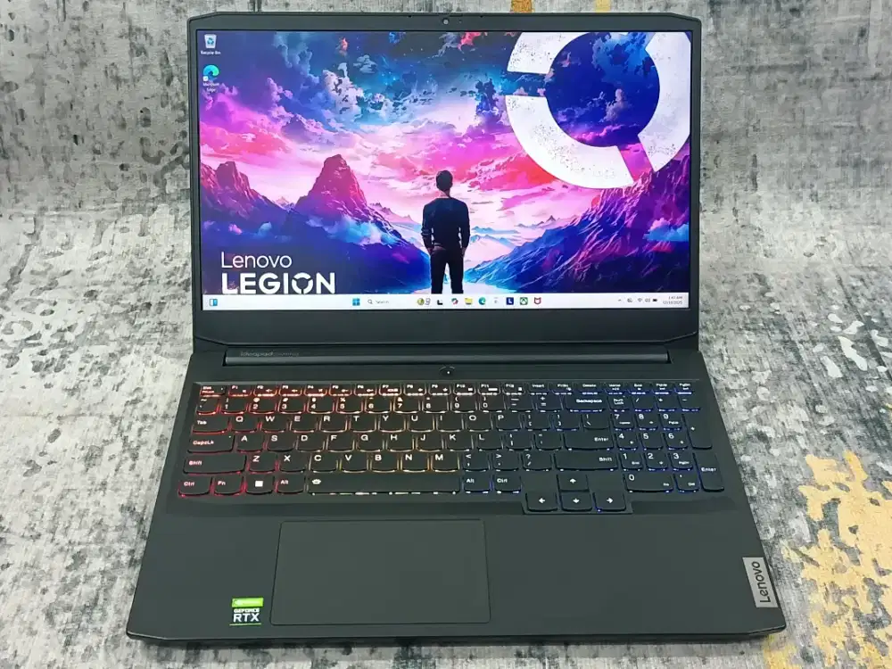 Lenovo Gaming 3 Ryzen 5-5600H 16GB 512GB RTX 3050 4GB 165Hz Like New