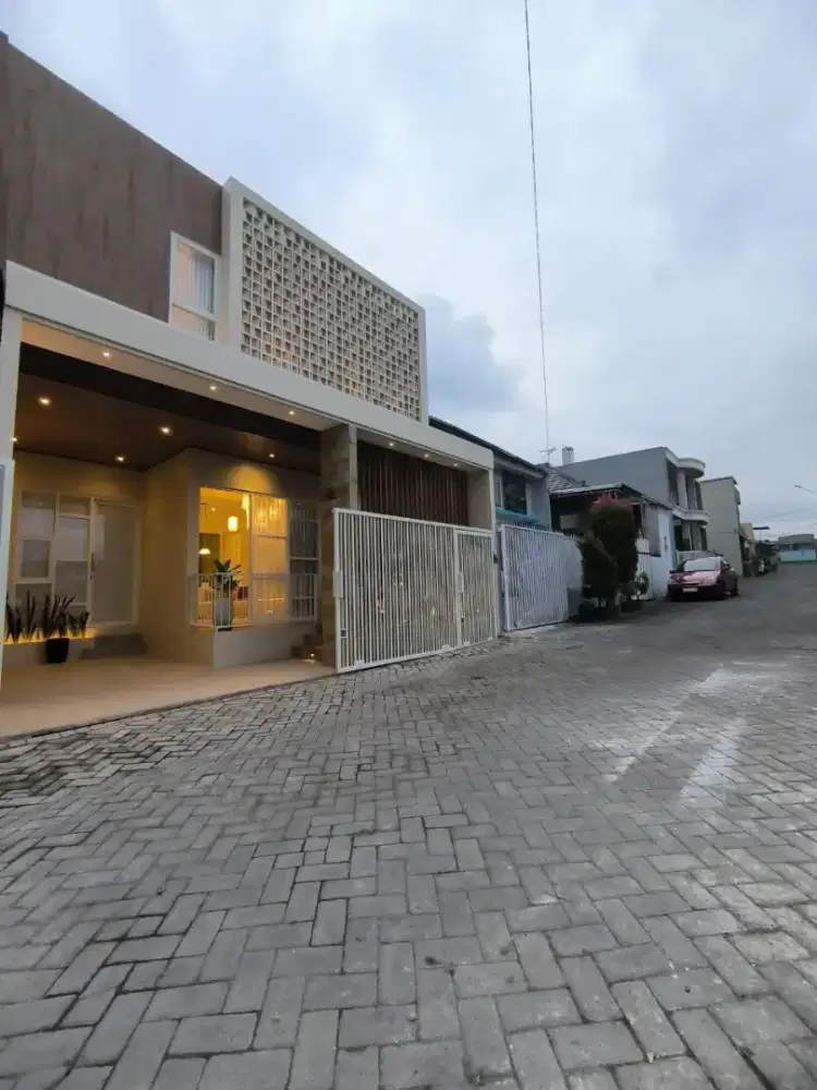 Rumah dijual di Perumahan Sukun Kota Malang