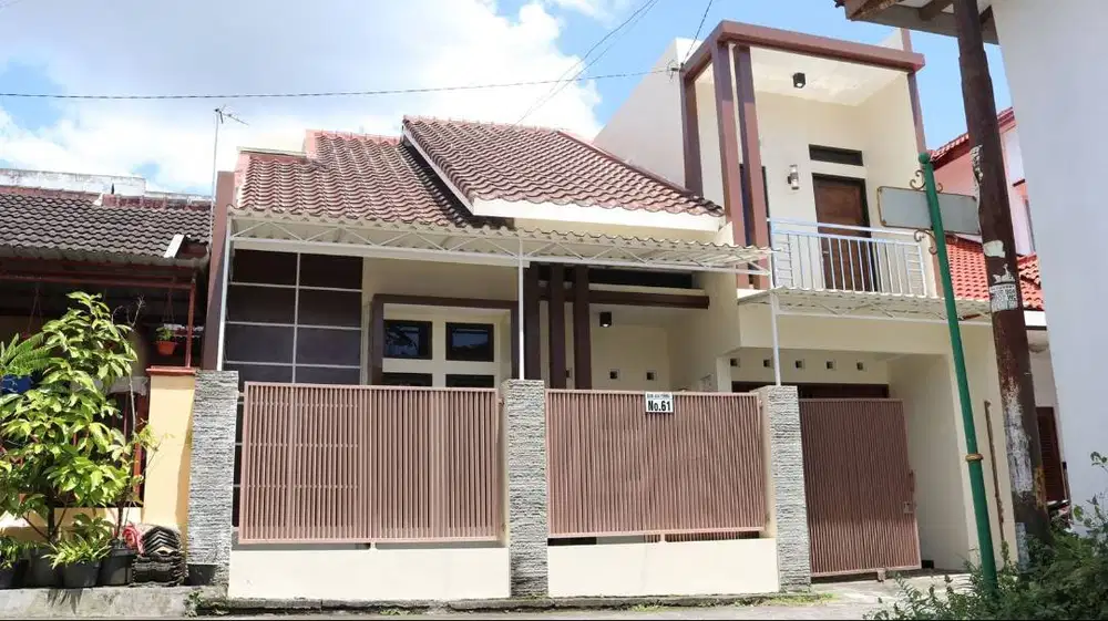 TURUN HARGA! Rumah 2 Lantai dalam Perumahan di Kalasan Siap AJB