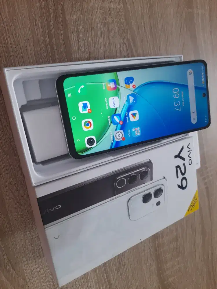 Vivo Y29-NFC.WHITE.4G.RAM 6GB/128GB.GOLDEN PONSEL