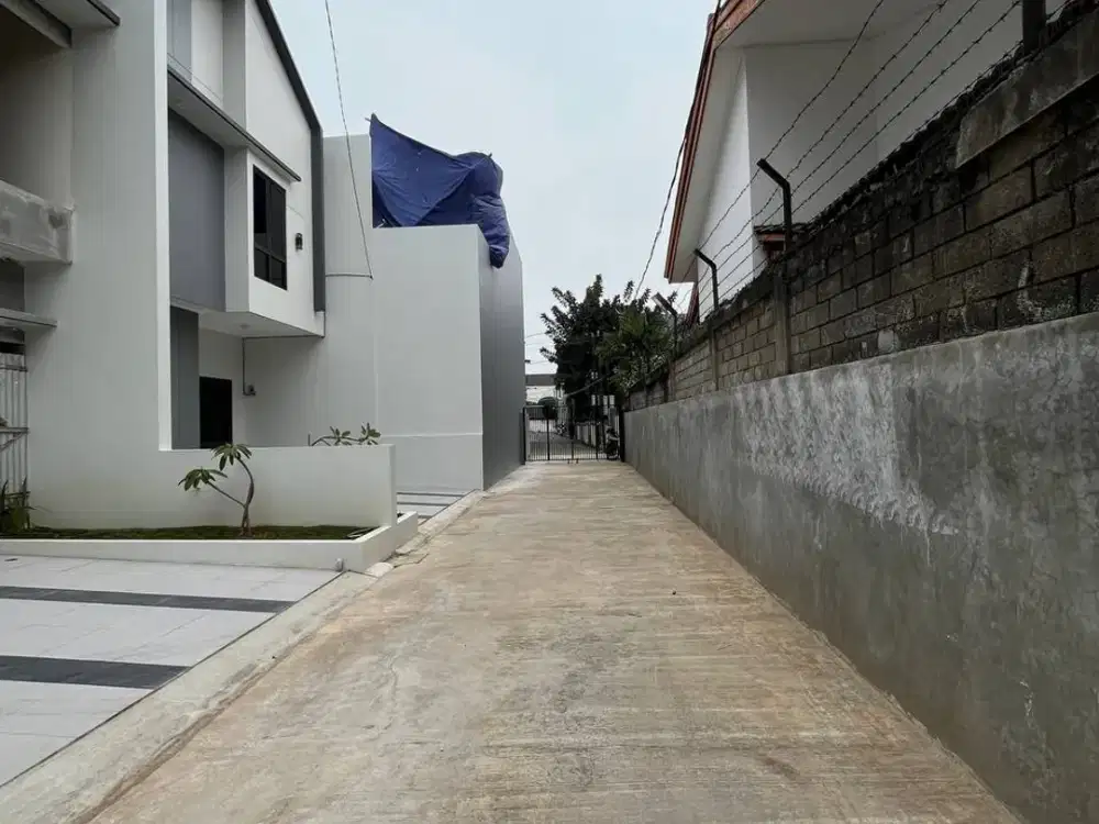 Rumah Baru Strategis Jalan Tugu Jatiwaringin, Bekasi