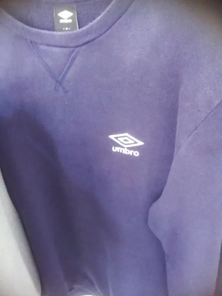 Sweater branded asli