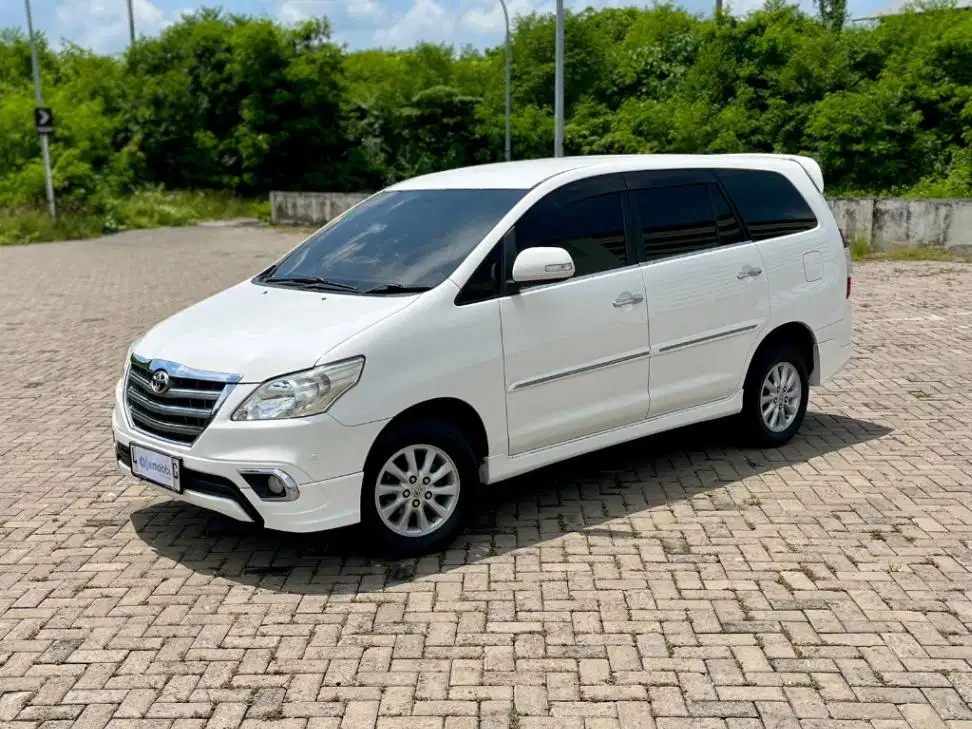 TOYOTA KIJANG INNOVA 2.0 V LUXURY MATIC 2014