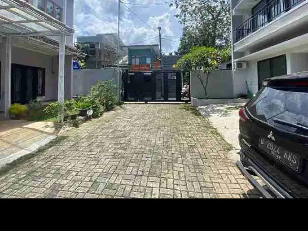 rumah 2 lantai meruyung disewakan dekat tol desari pancoran mas