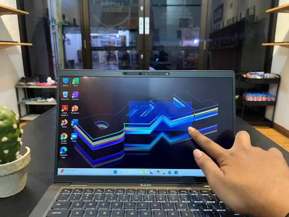 DELL LATITUDE 7420 // CORE i5 GEN11 // INTEL IRIS