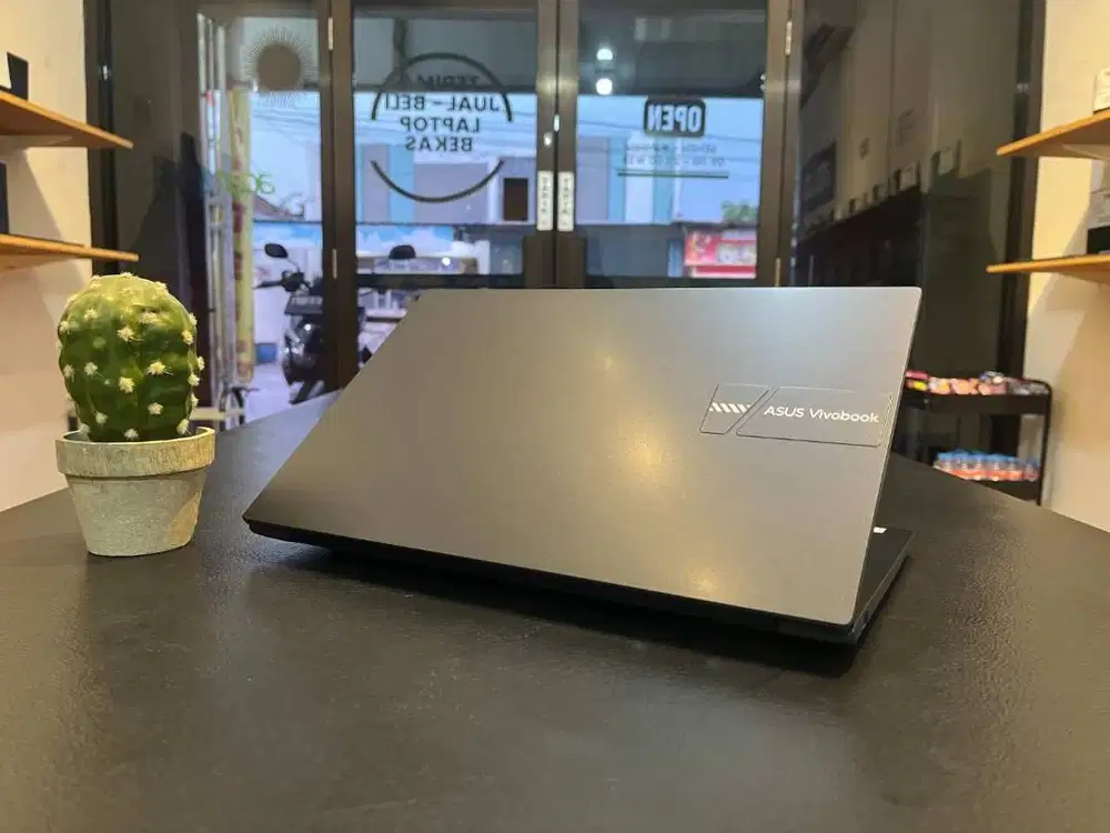 ASUS VIVOBOOK A1404VA // CORE i7GEN13 // GARANSI RESMI