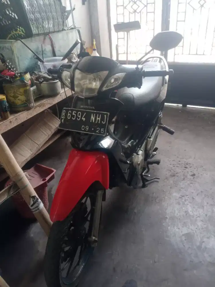 Karisma x 125 THN 2005