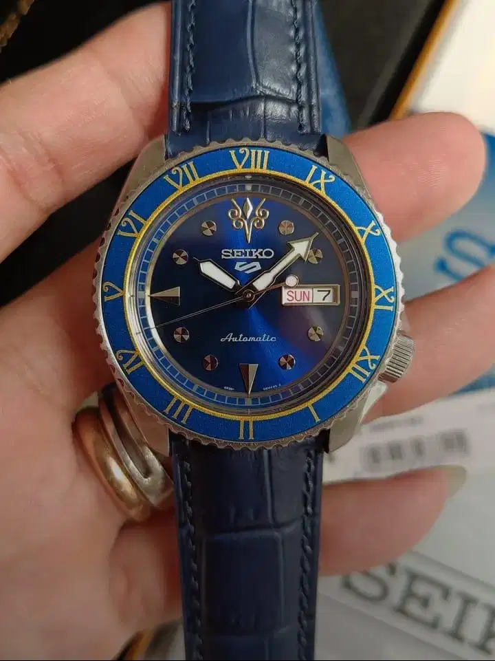 Jam tangan seiko