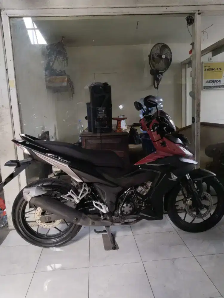 Supra x gtr 150 CC thn 2016 cash. Bli dharma .motor