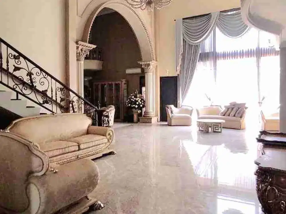 Dijual Rumah Mewah Dharmahusada Surabaya Timur Dekat Mall Luas 1000an