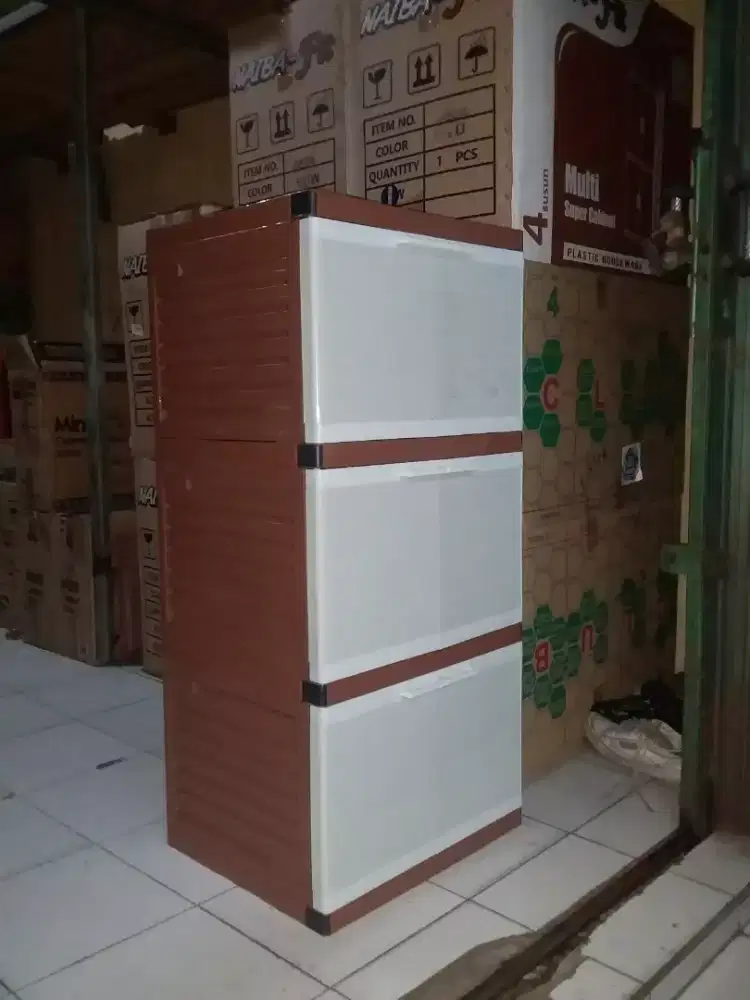 Lemari plastik 3 susun