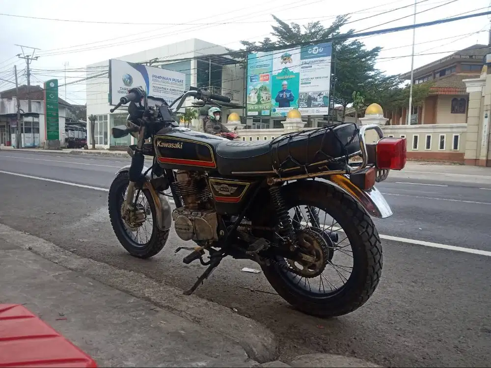 Kawasaki Binter merzy 83 lengkap