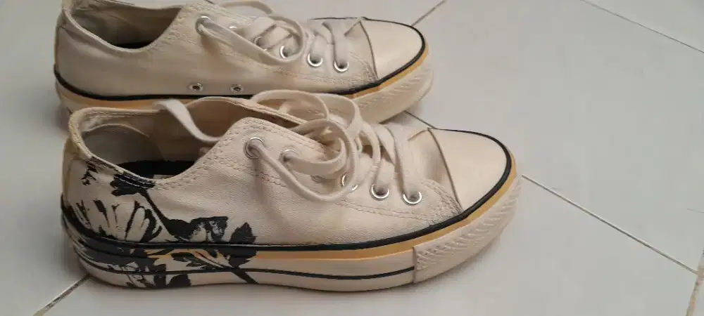 Converse star wanita no 40 ori