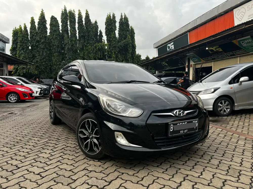 Hyundai Avega 2012 Bensin