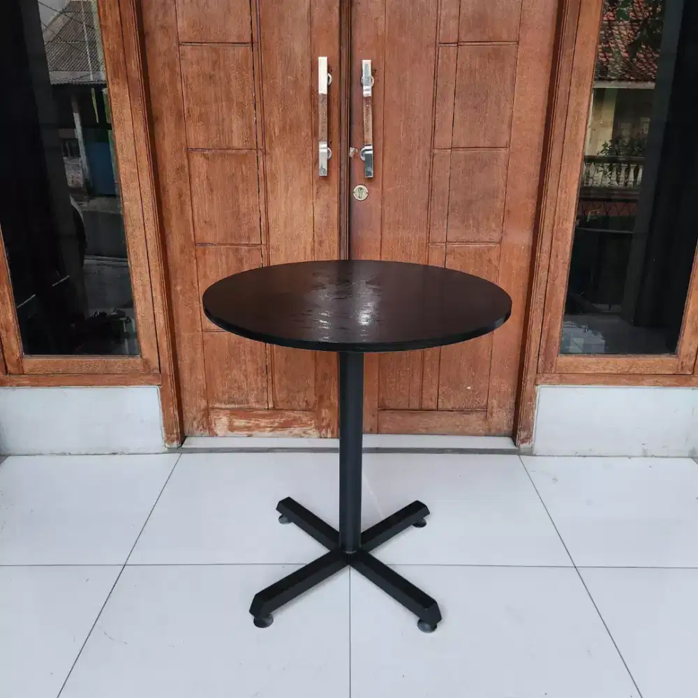 Meja ex Cafe - Meja ex Resto M4