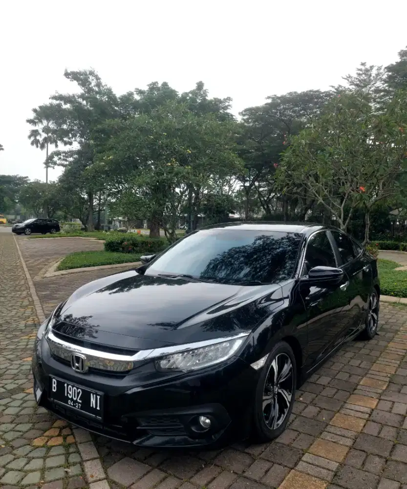 Honda Civic ES Sedan Turbo CVT Matic 2016