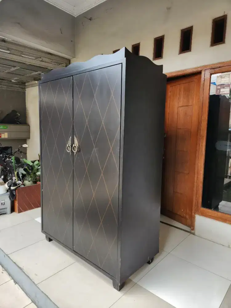 Lemari rumah tangga B6