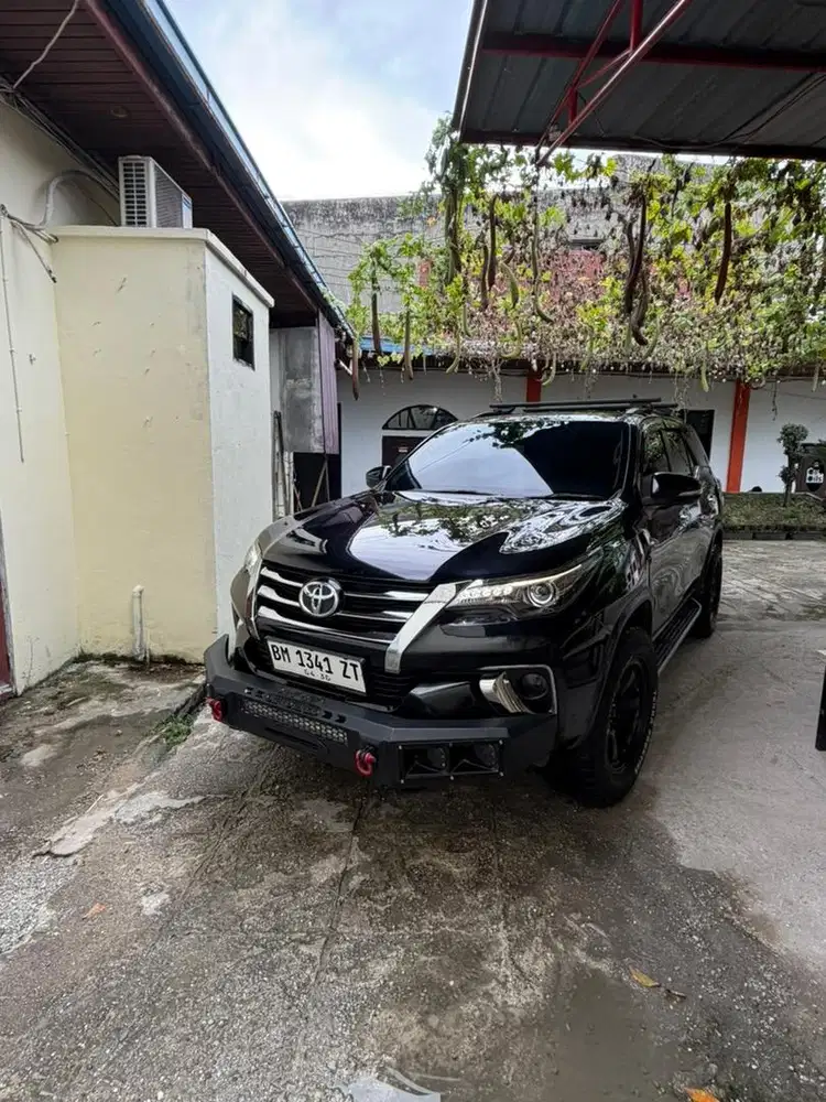 TOYOTA FORTUNER VRZ 2.4 DIESEL 2017 AUTOMATIC