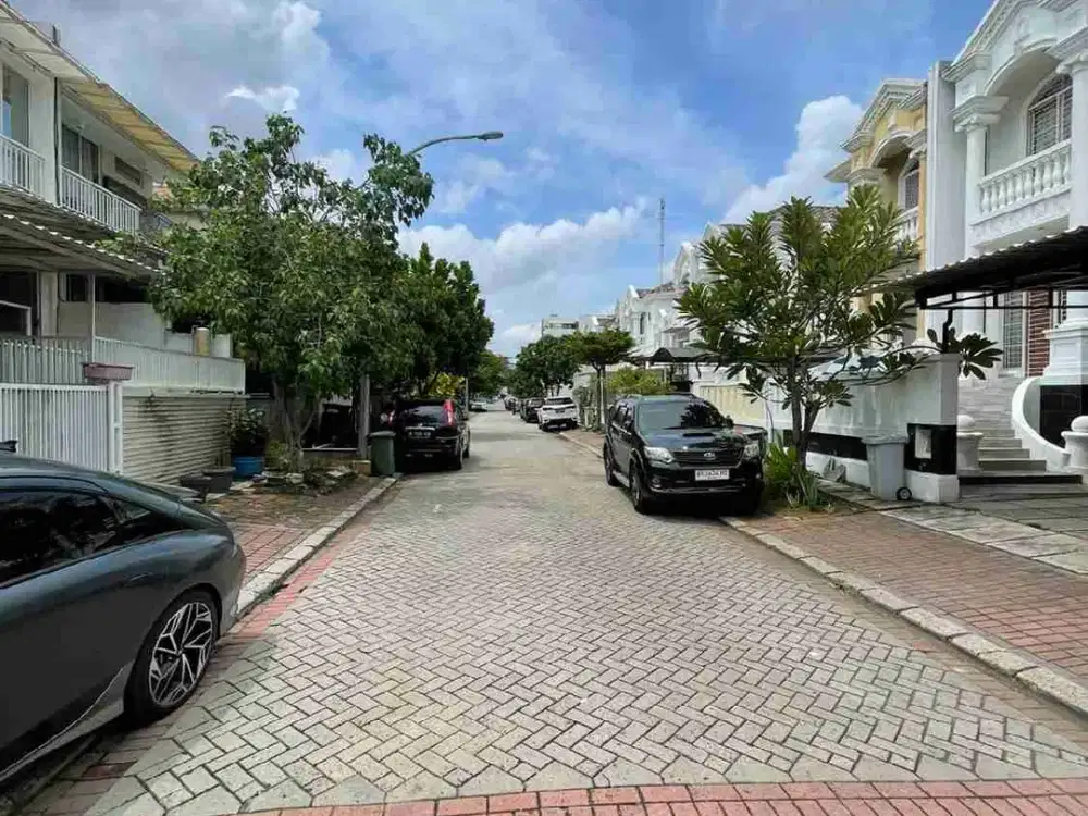 DIJUAL RUMAH PIK 1 CLUSTER LAYAR PLERMAI TERMURAH