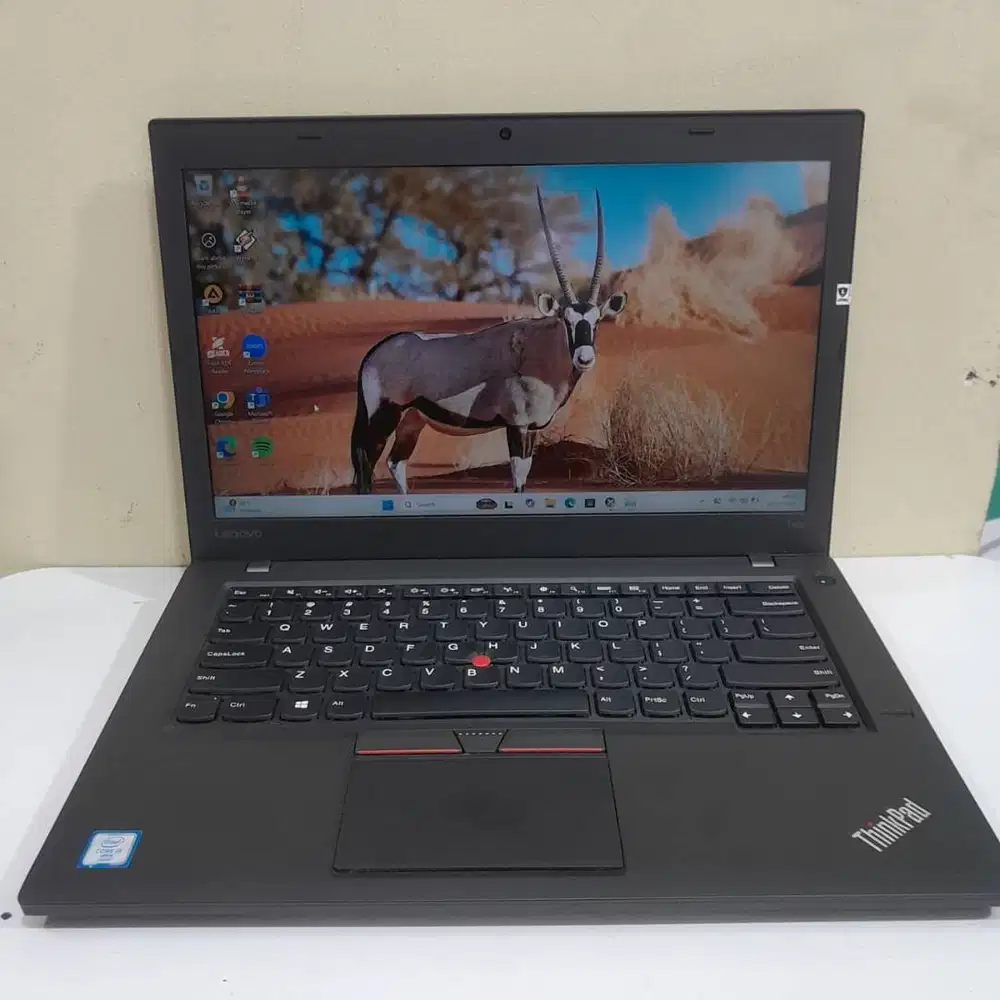 Lenovo Thinkpad T460 Core i5 Gen 6 RAM 8GB SSD 256GB 14 INCH FHD Mulus