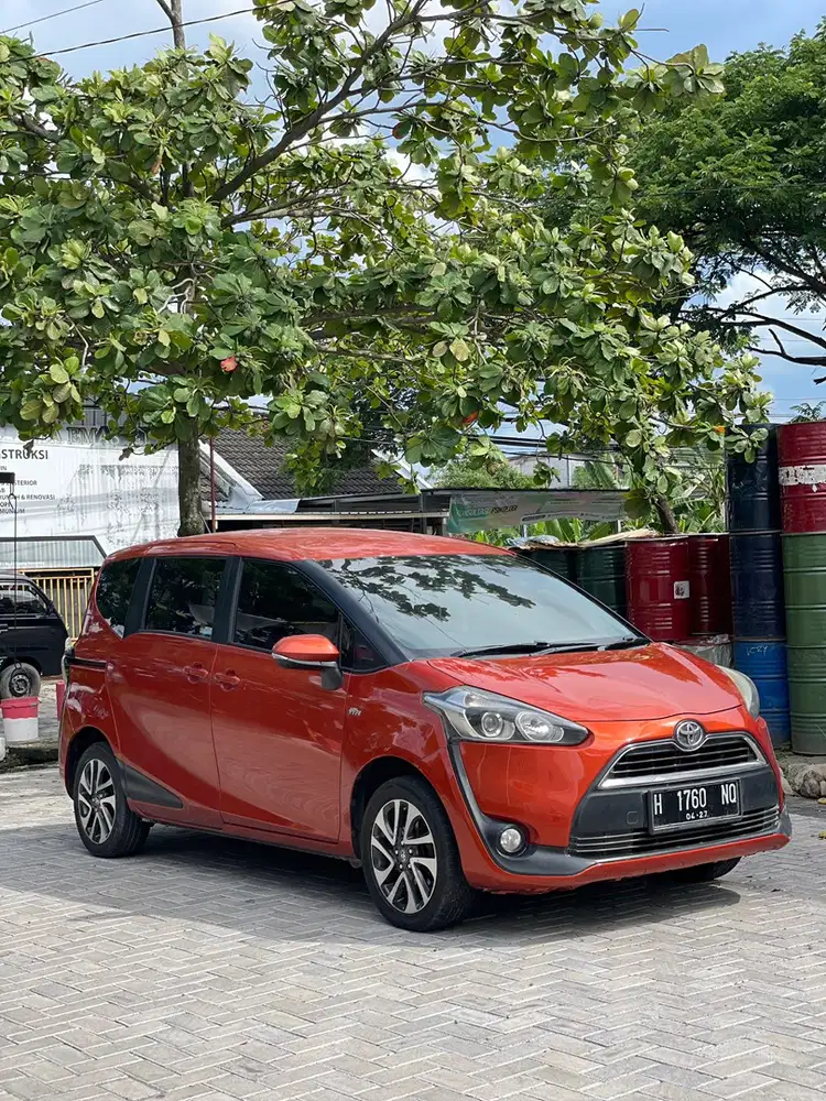 Toyota Sienta V Matic