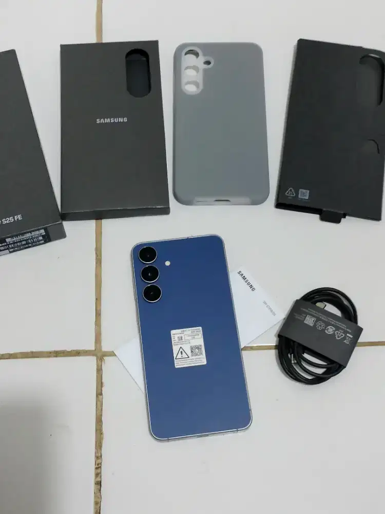 Samsung galaxy S25 FE 8/256 sein