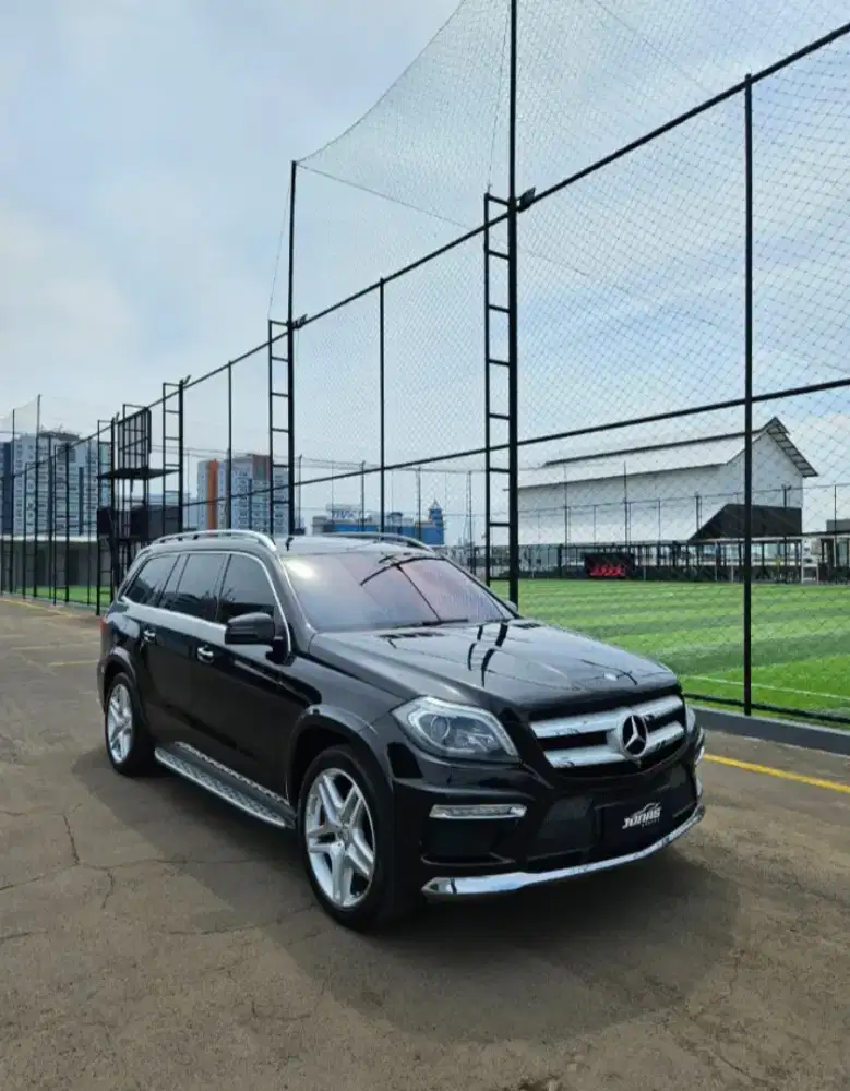 Mercedes-Benz GL500 AMG Black on Brown