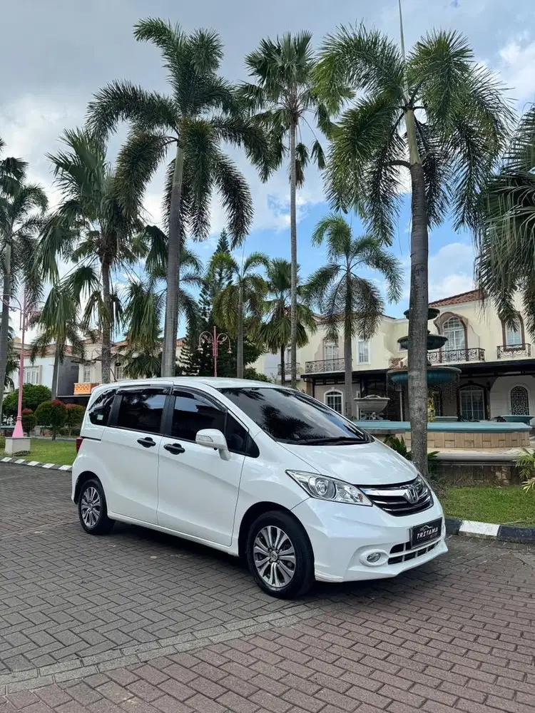 Jual Freed 1.5 PSD AT 2013, AC Doublr Blower, Low KM