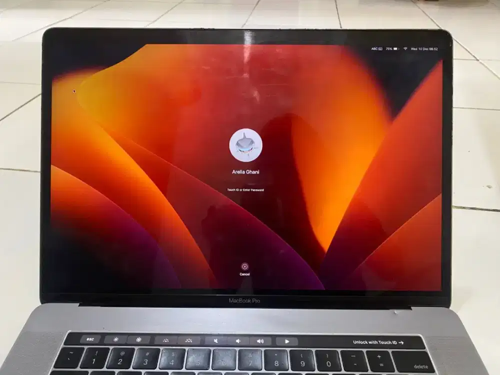 MacBook Pro 2017 15 inch 16/512GB