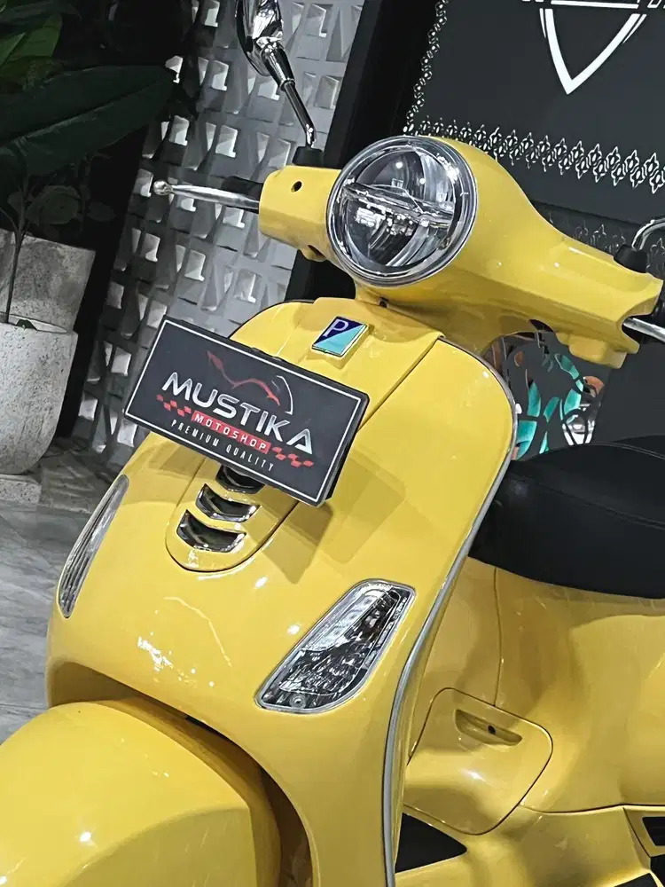Super cute!!Vespa LX125 iget th 2022 - Ayu Mustika