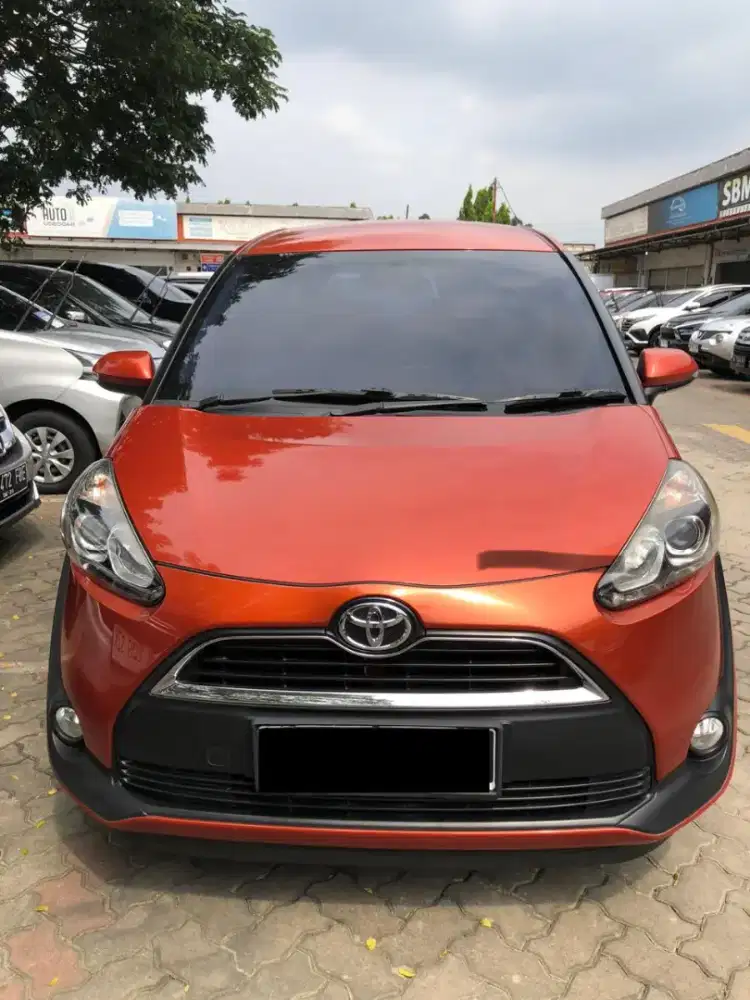 Toyota Sienta V AT 2017