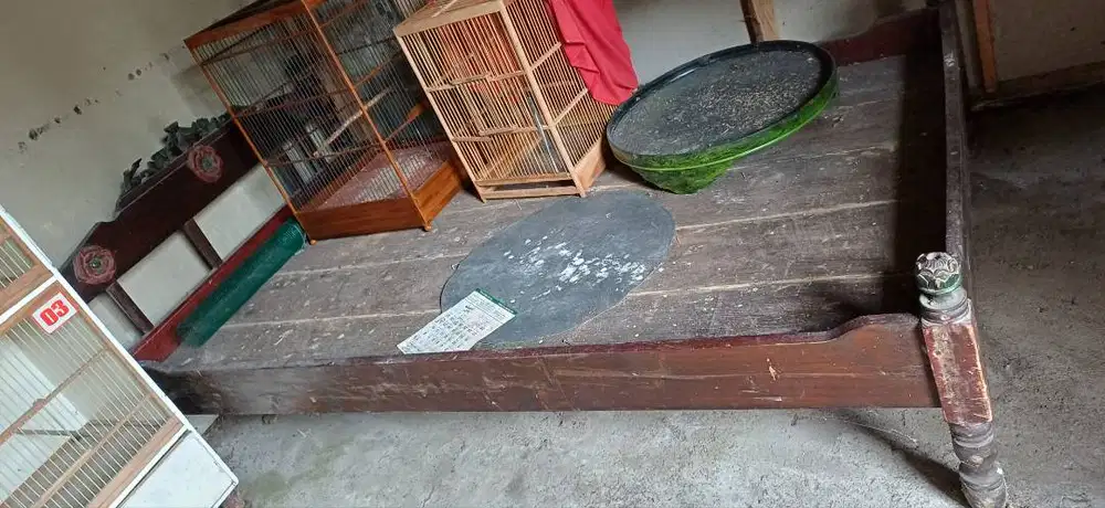 Jual divan bekas kayu jati asli uk 100 x 200 cm