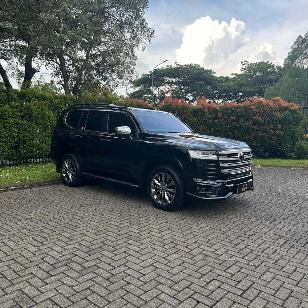Toyota Land Cruiser 300 VXR 2024