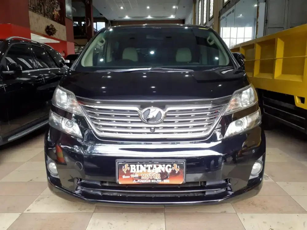 TOYOTA VELLFIRE 2.4 AT 2010 BLACK / MODEL THN 2011 (BINTANG MOTOR)