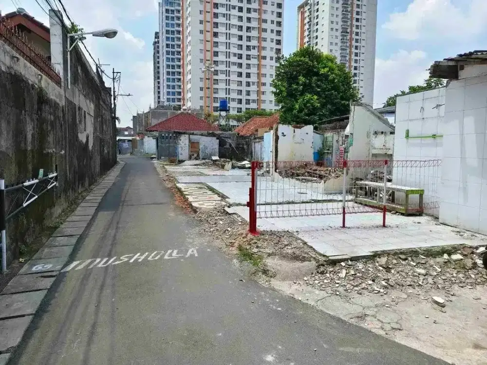 Tanah kavling pinggir jalan raya