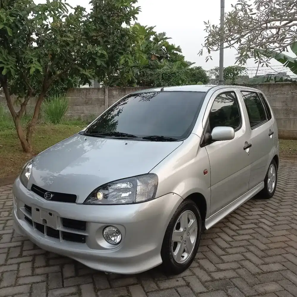 Daihatsu Yrv Original