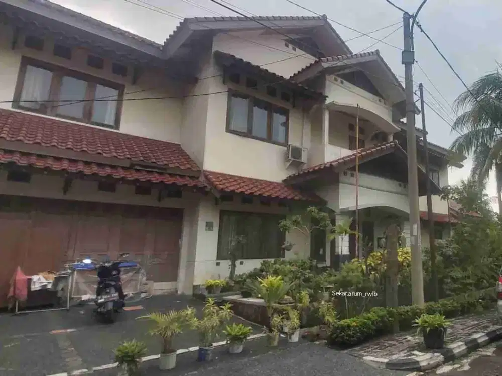 Di Jual Rumah Tinggal di Kawasan Asri dan Nyaman di dalam Komplek