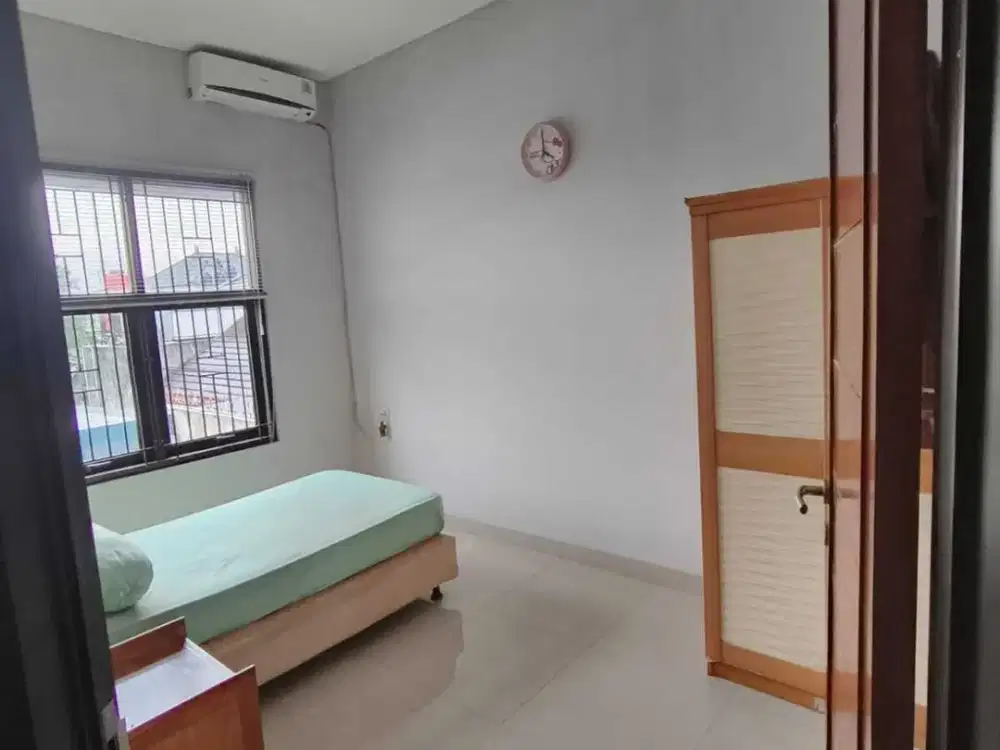 Dijual Rumah Cantik 2 Lantai Area Graha Puragabaya Cijawura