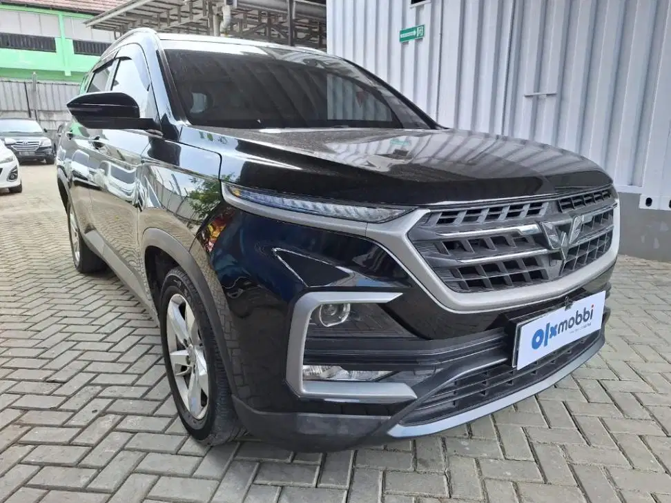 DP RENDAH Wuling Almaz 1.5 Smart Enjoy 5-Seater Bensin-AT 2021 FFW